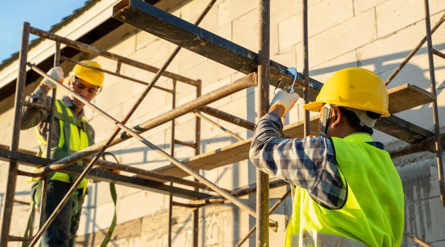 Professional residential roofers in Millsap, TX